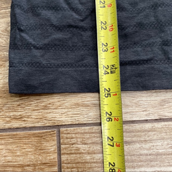 Lululemon Ebb and Flow Racerback Tank Size 6 Black - Picture 7 of 8